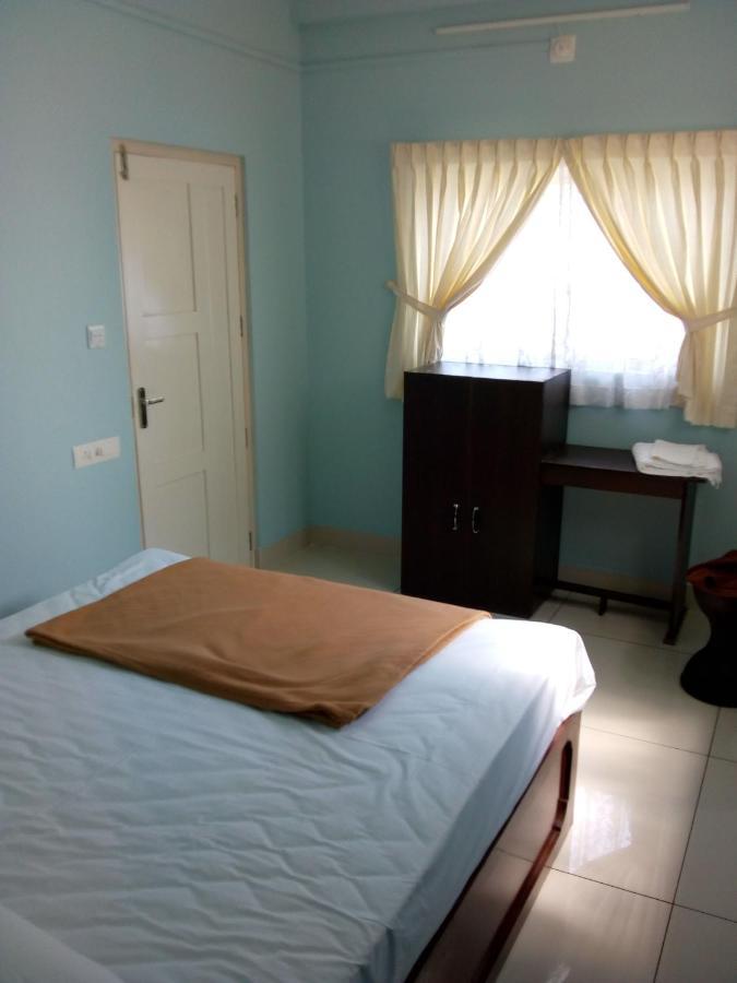 Zamaraya Bed & Breakfast Ангамали Екстериор снимка